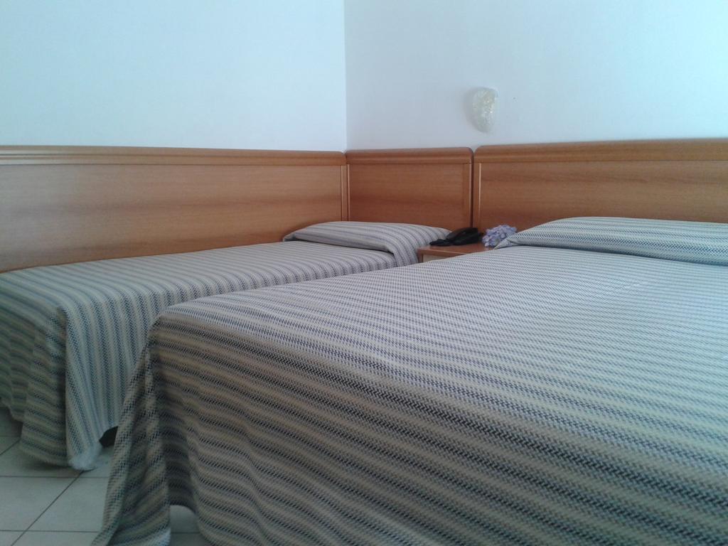 Hotel Primula Azzurra Червия Экстерьер фото