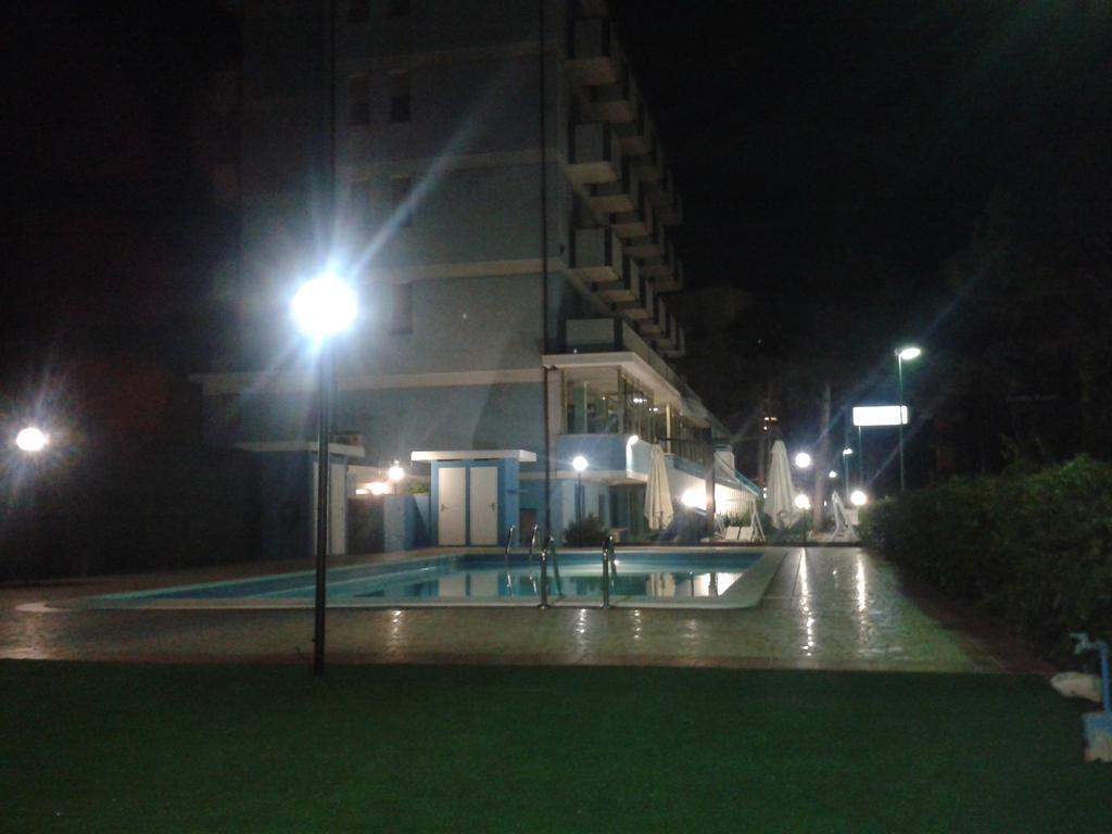 Hotel Primula Azzurra Червия Экстерьер фото
